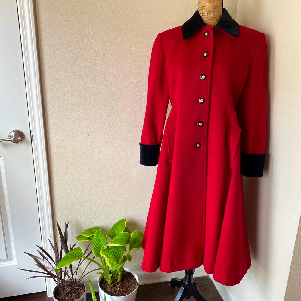 International Scene Princess Coat